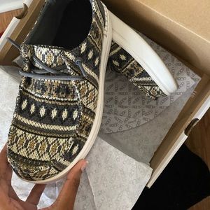 Hey Dude Wendy Rise Aztec